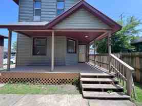 724 Fairview Ave Ne - Photo 1 of 1
