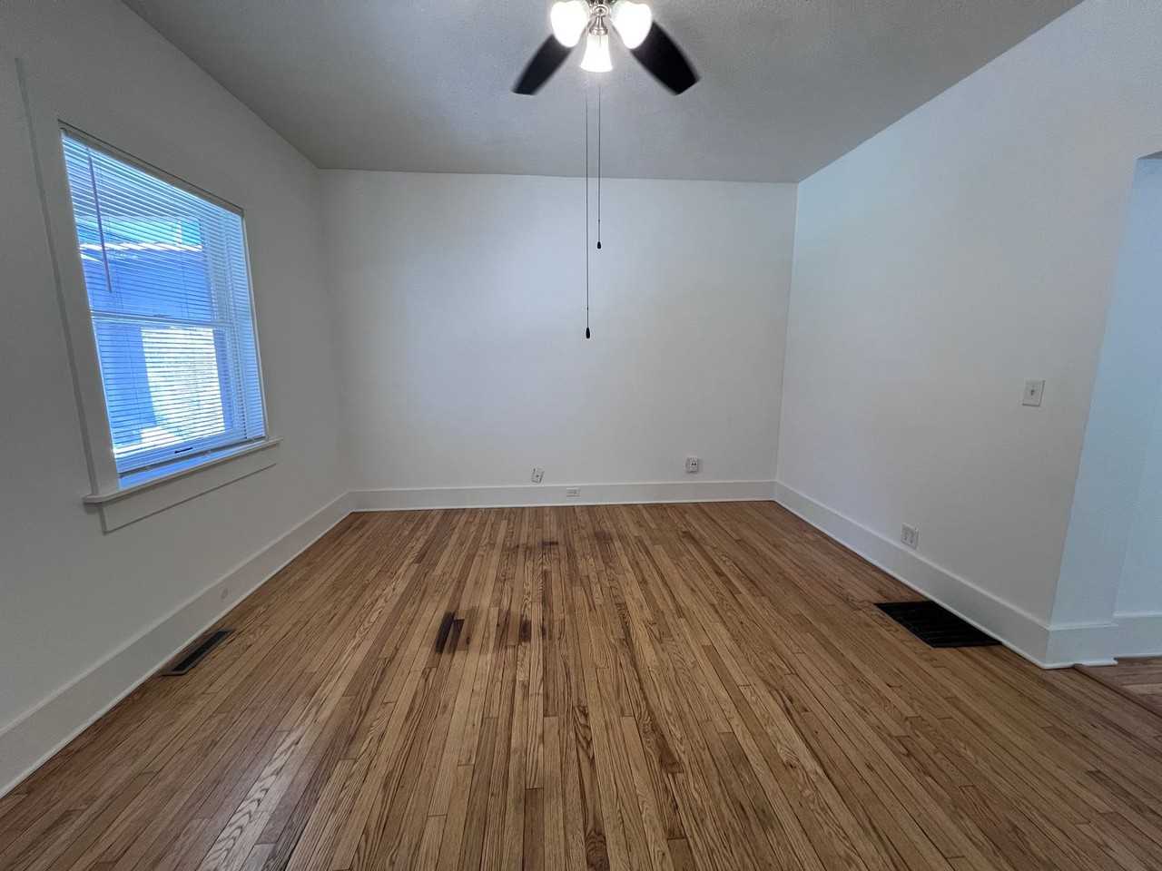 724 Fairview Ave Ne - Photo 6 of 22