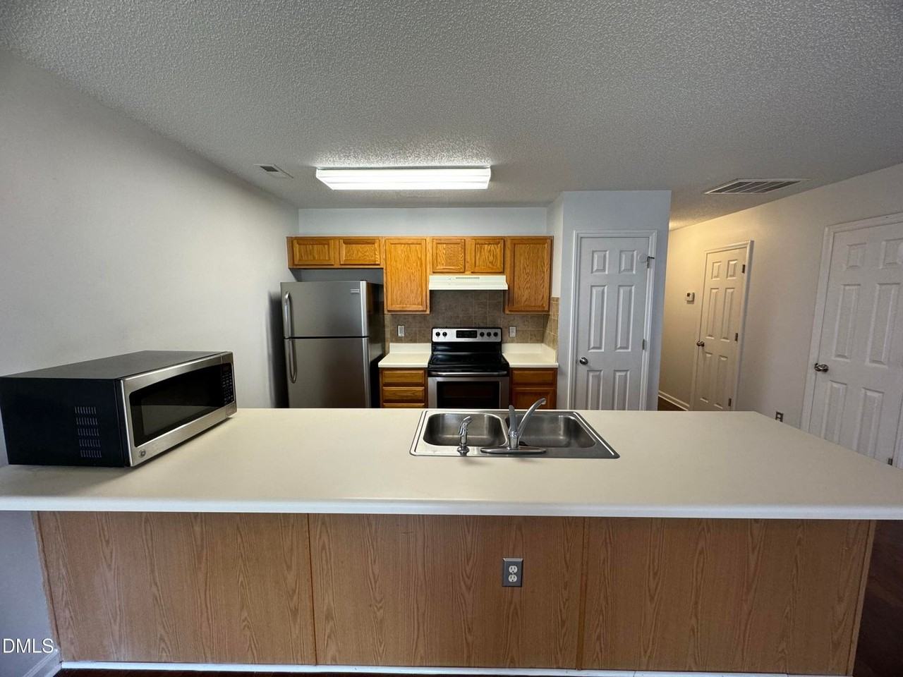 4804 Tanglewood Oaks St - Photo 6 of 13