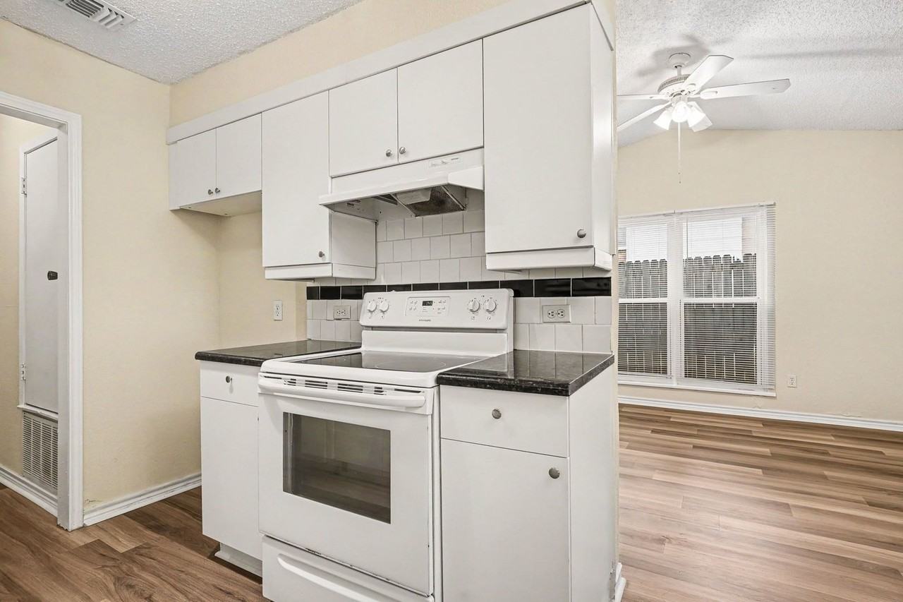 1811 Lipscomb St - Photo 7 of 25