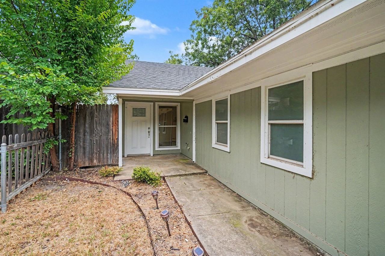 1815 Lipscomb St - Photo 2 of 25