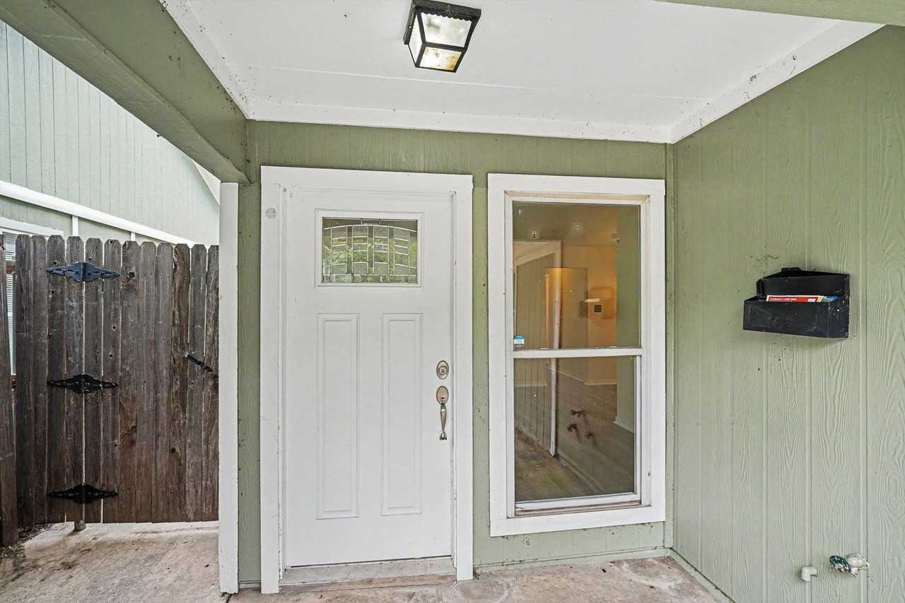 1815 Lipscomb St - Photo 3 of 25