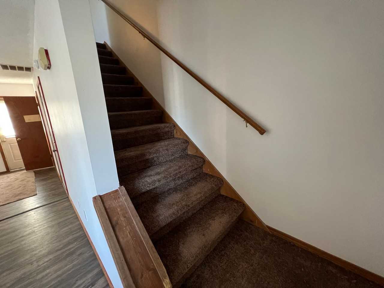 505 W Vine St #4 - Photo 5 of 10