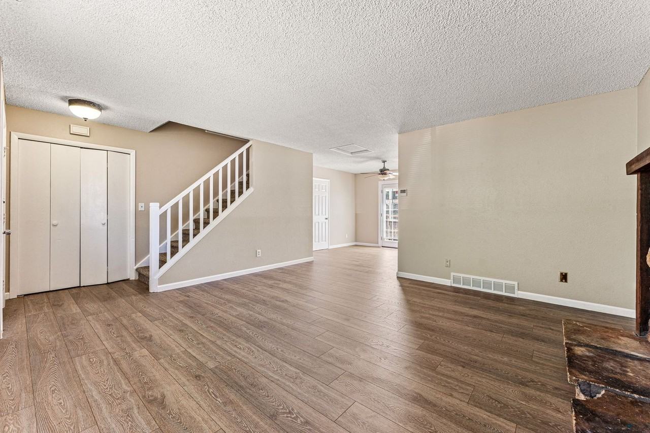 1380 South St - Photo 6 of 29