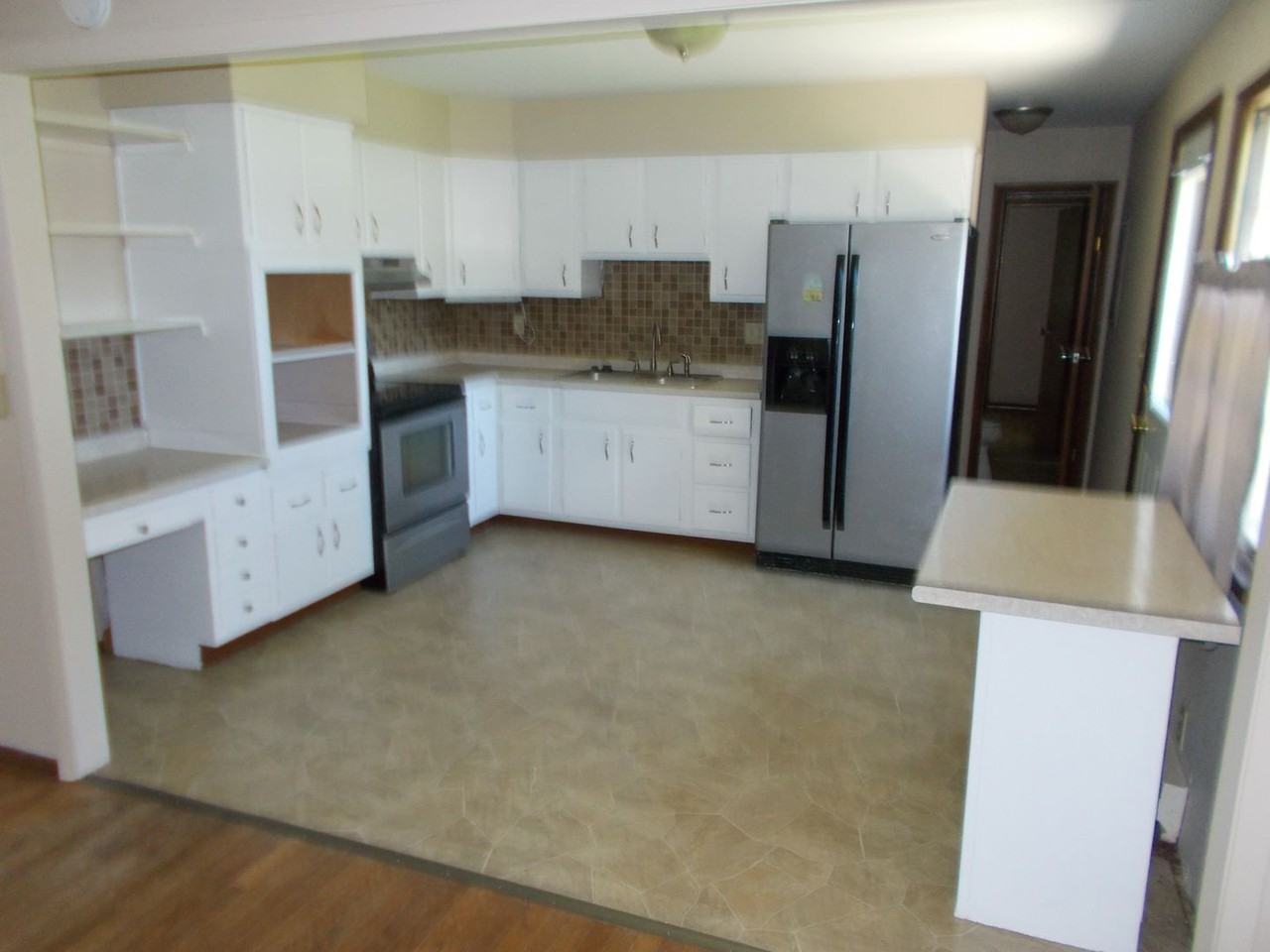 312 Hazelwood Ln - Photo 5 of 14