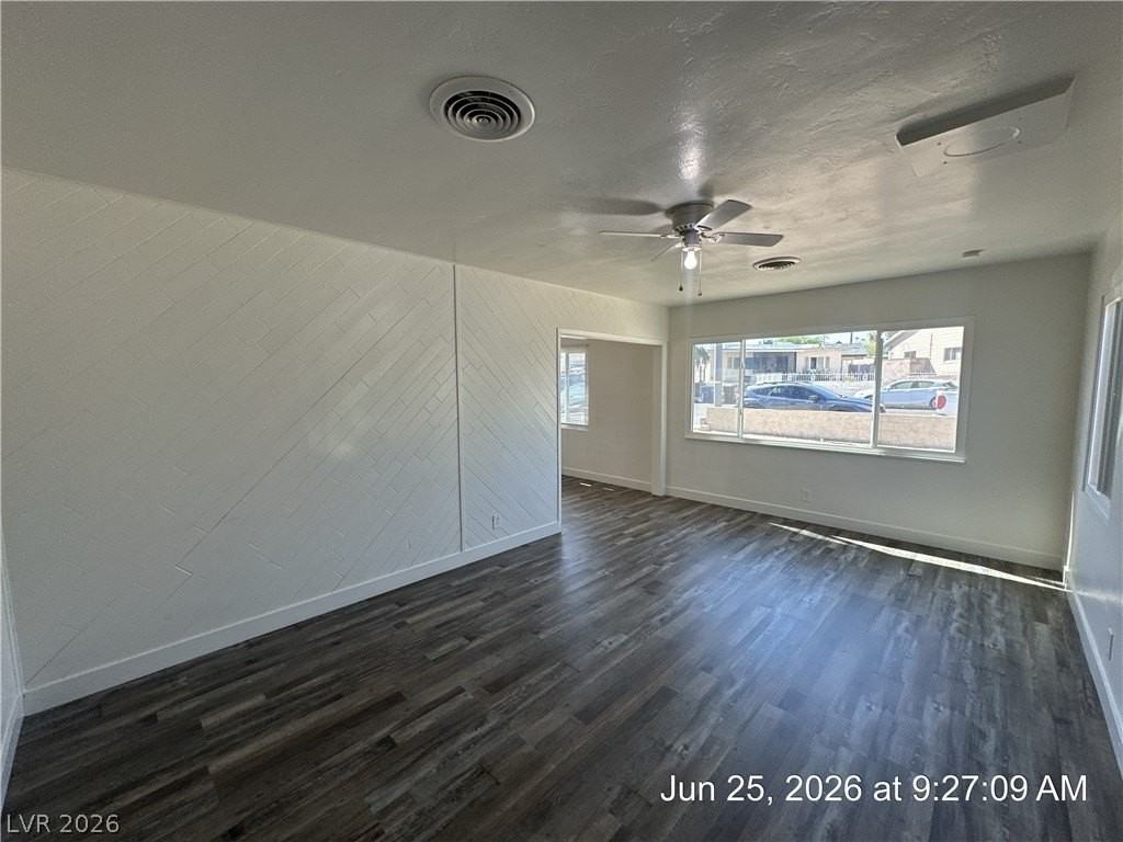 148 W Victory Rd - Photo 2 of 34
