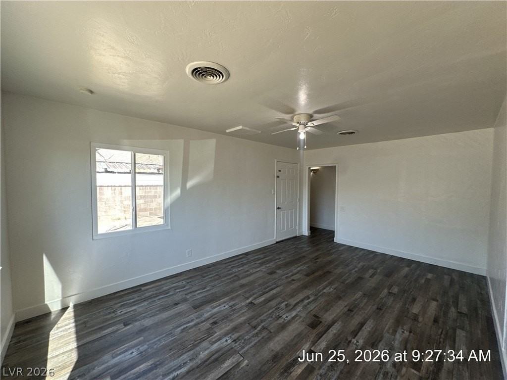148 W Victory Rd - Photo 4 of 34