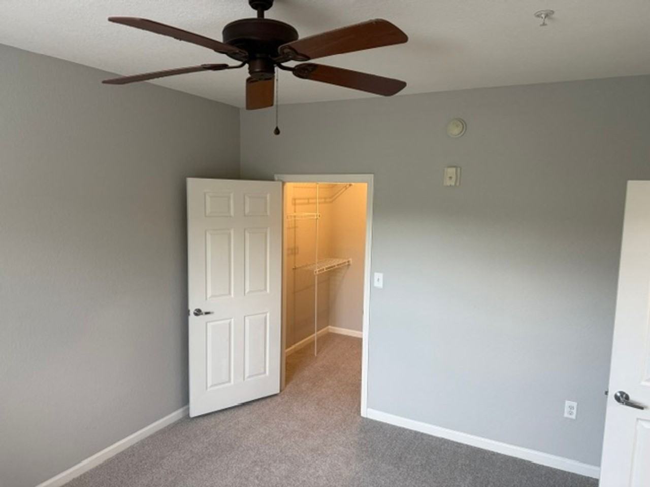 8359 Gate Pkwy W - Photo 6 of 22