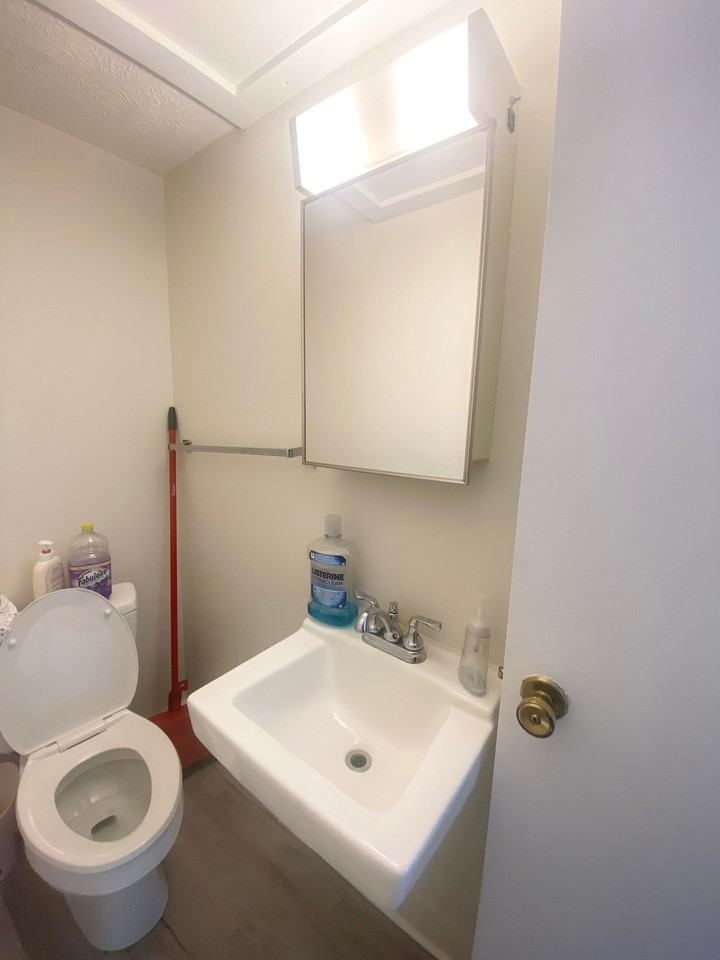 1504 Ensign Dr. - Photo 5 of 10