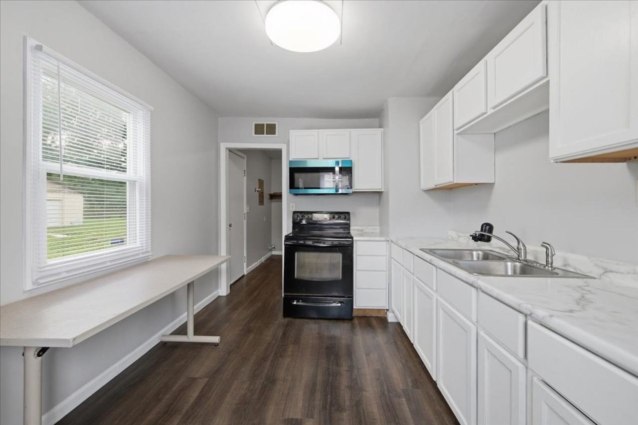 3705 N Whittier Pl - Photo 5 of 12