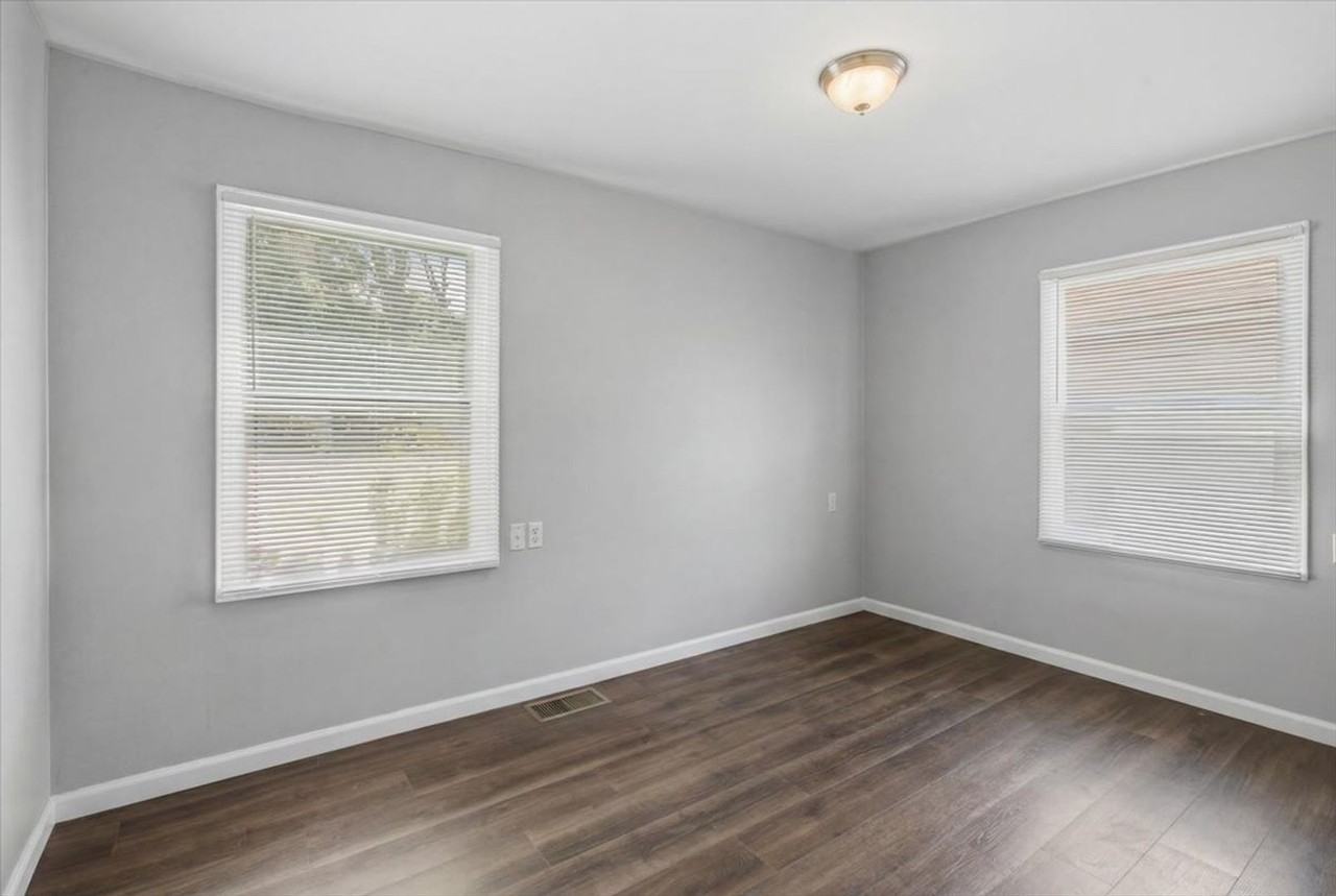 3705 N Whittier Pl - Photo 7 of 12