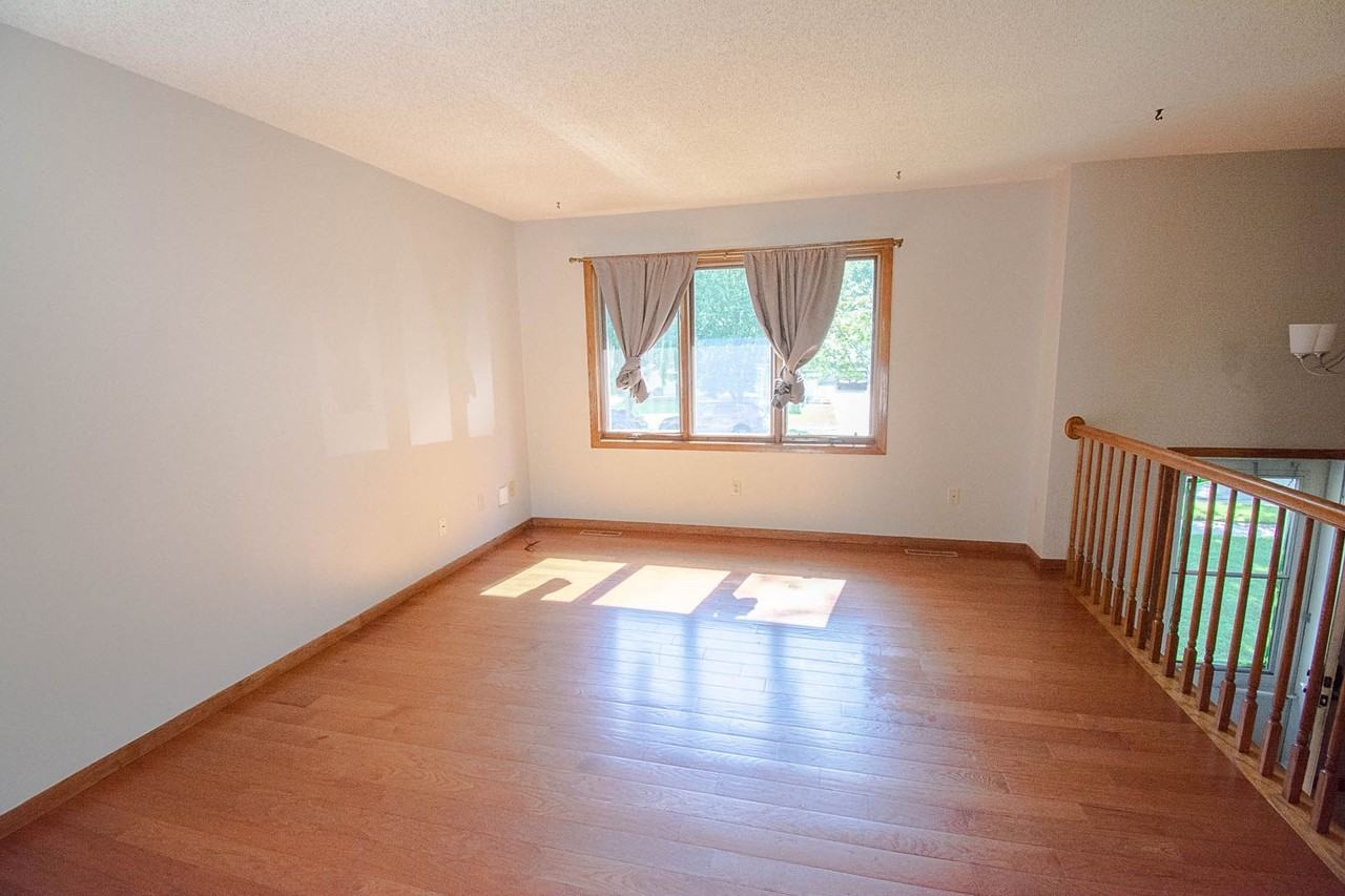 5009 24th Ave Nw - Photo 2 of 27