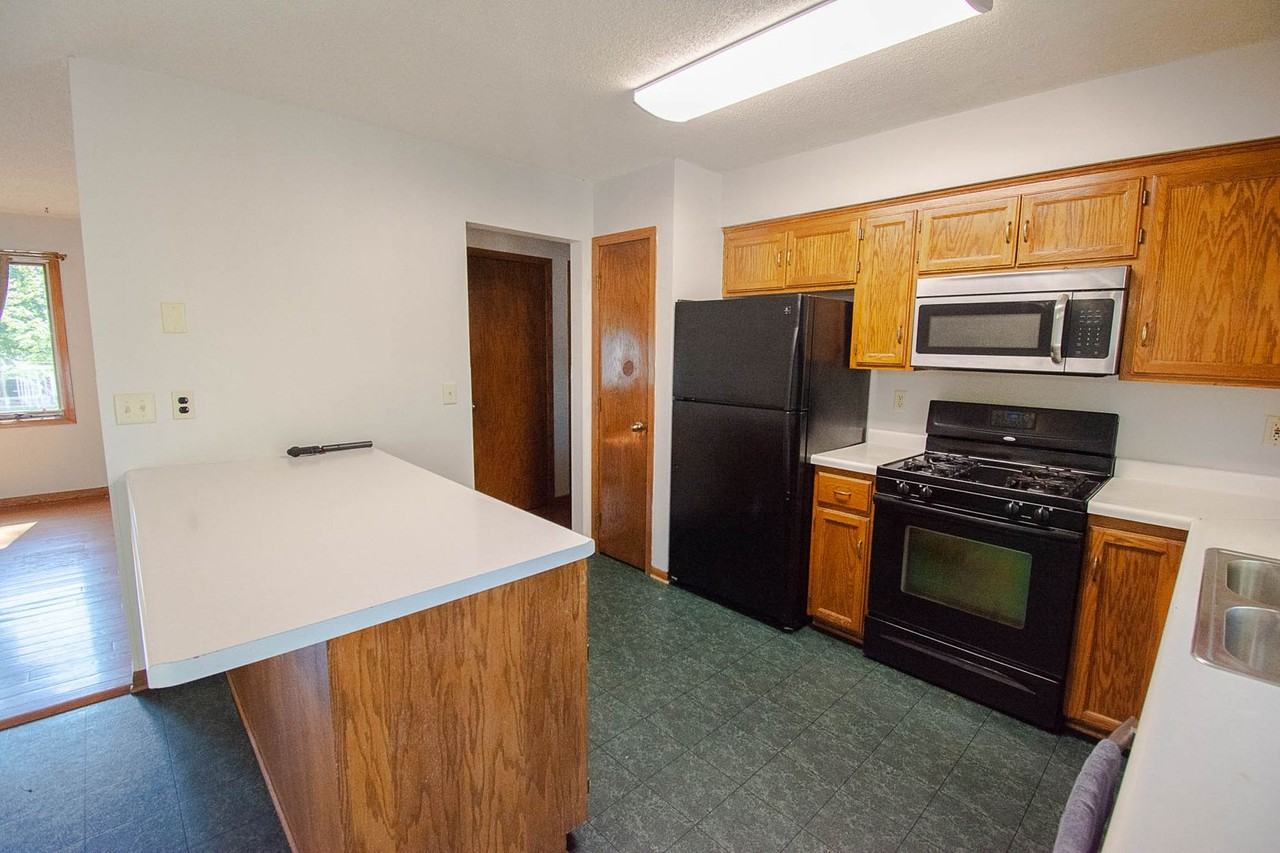 5009 24th Ave Nw - Photo 5 of 27
