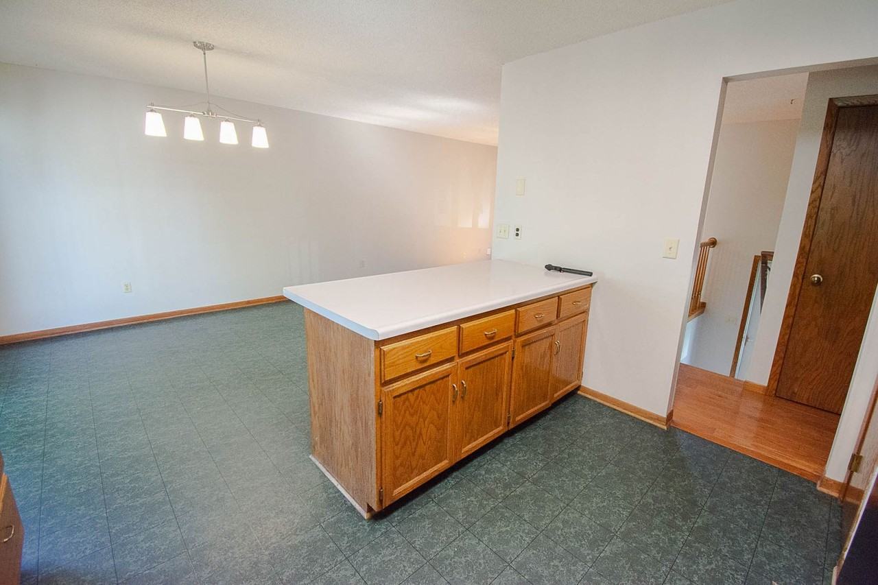 5009 24th Ave Nw - Photo 6 of 27