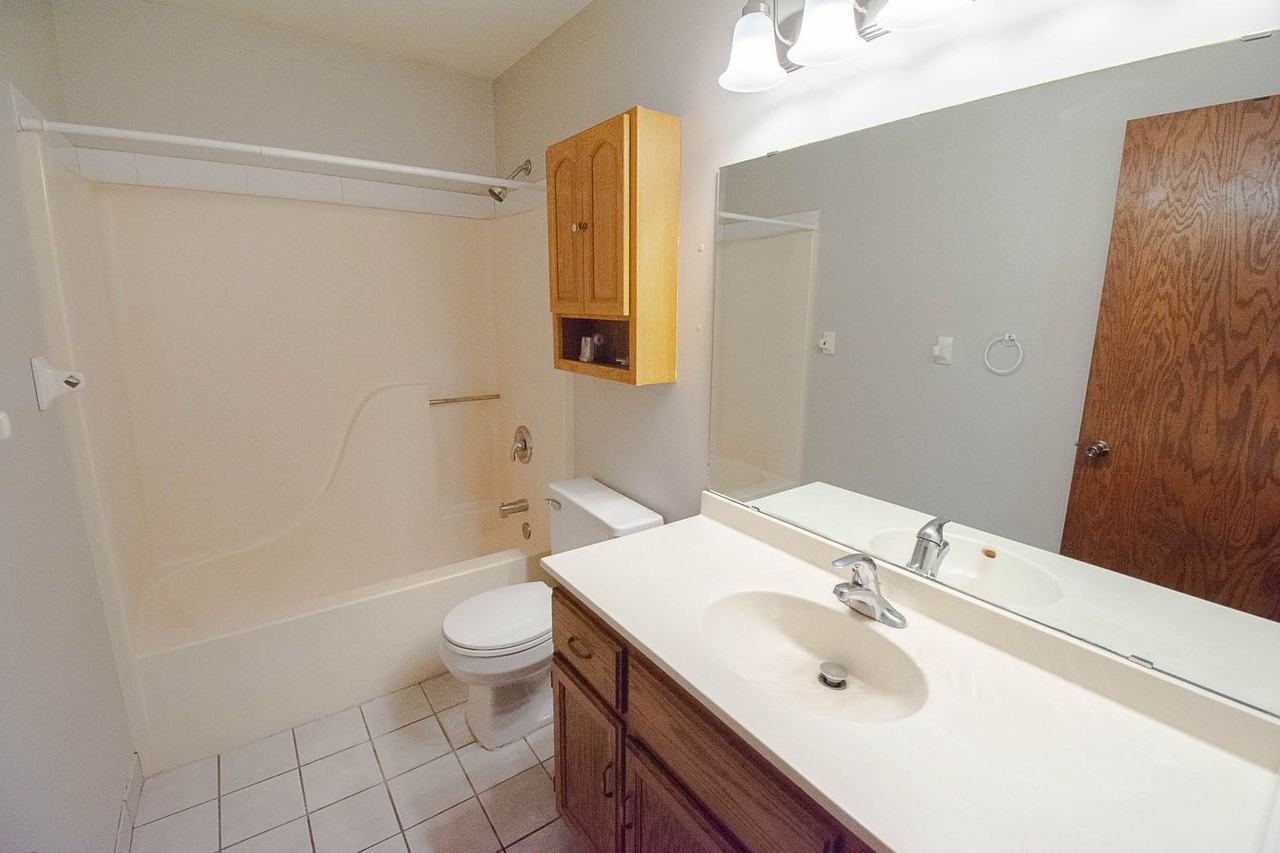 5009 24th Ave Nw - Photo 7 of 27