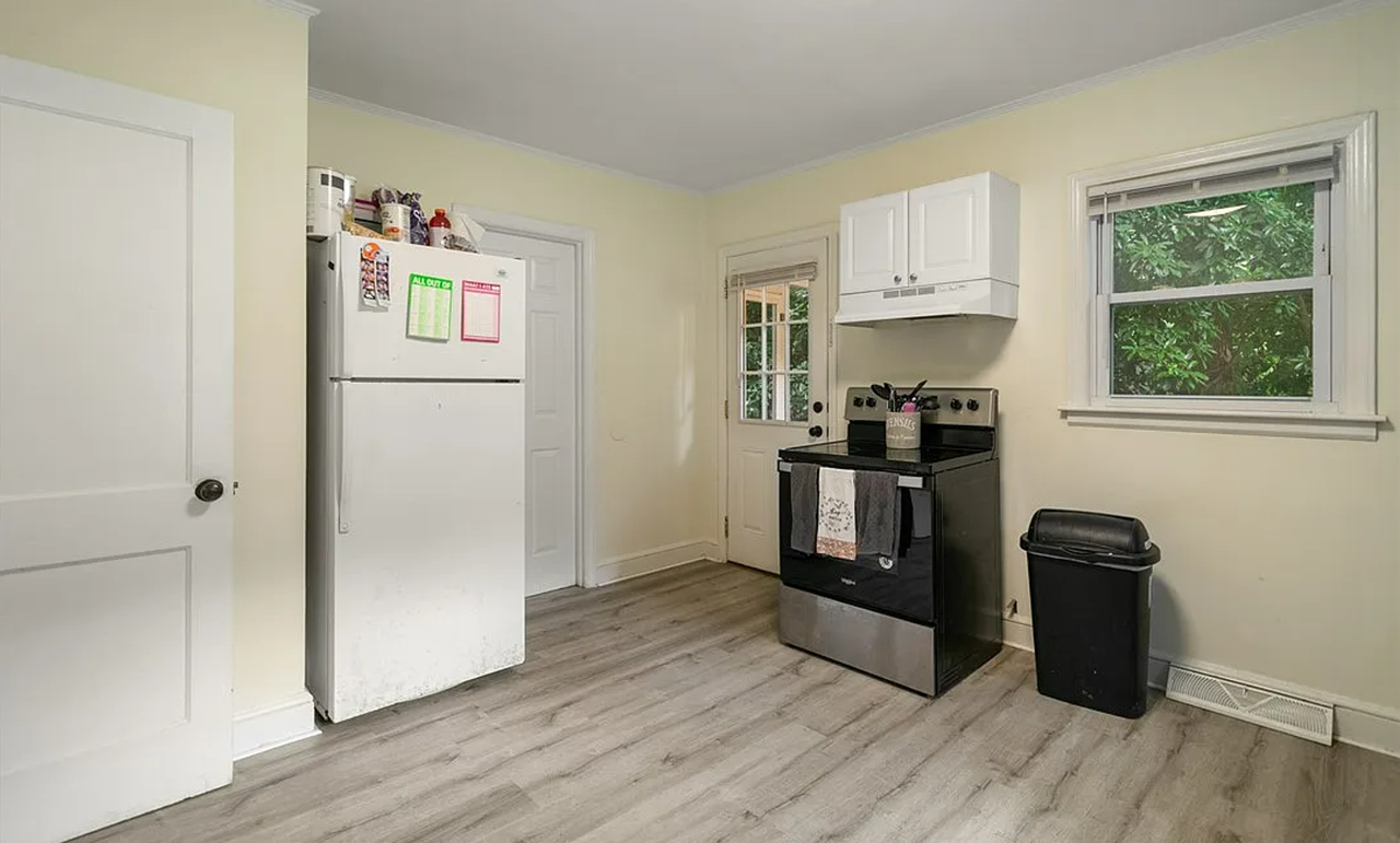 125 Clemson St - Photo 6 of 14