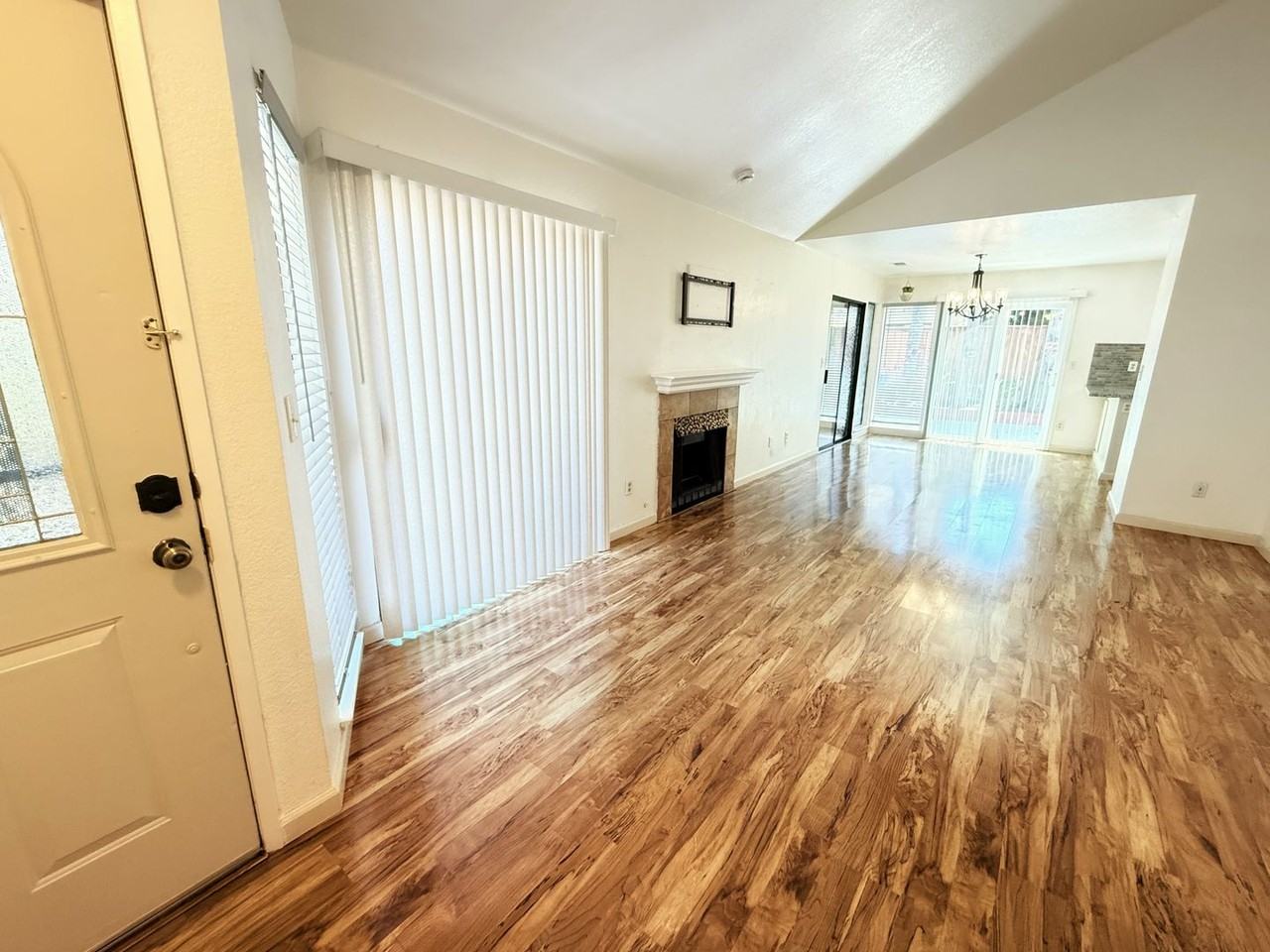 208 Grovewood Loop - Photo 3 of 19