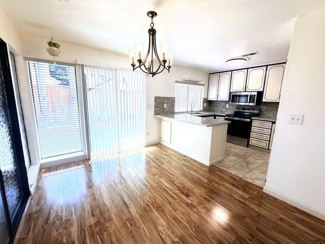 208 Grovewood Loop - Photo 5 of 19