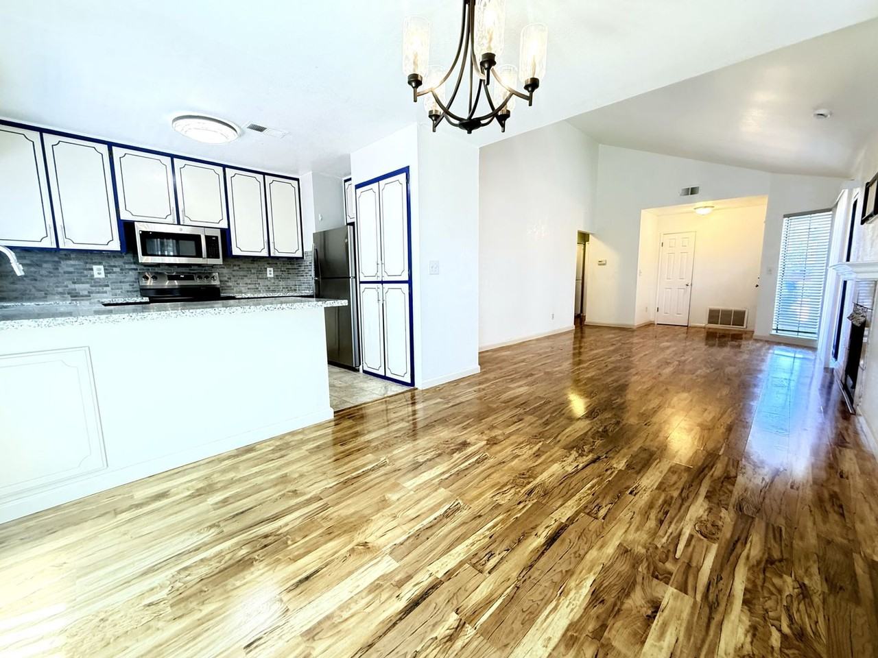 208 Grovewood Loop - Photo 6 of 19
