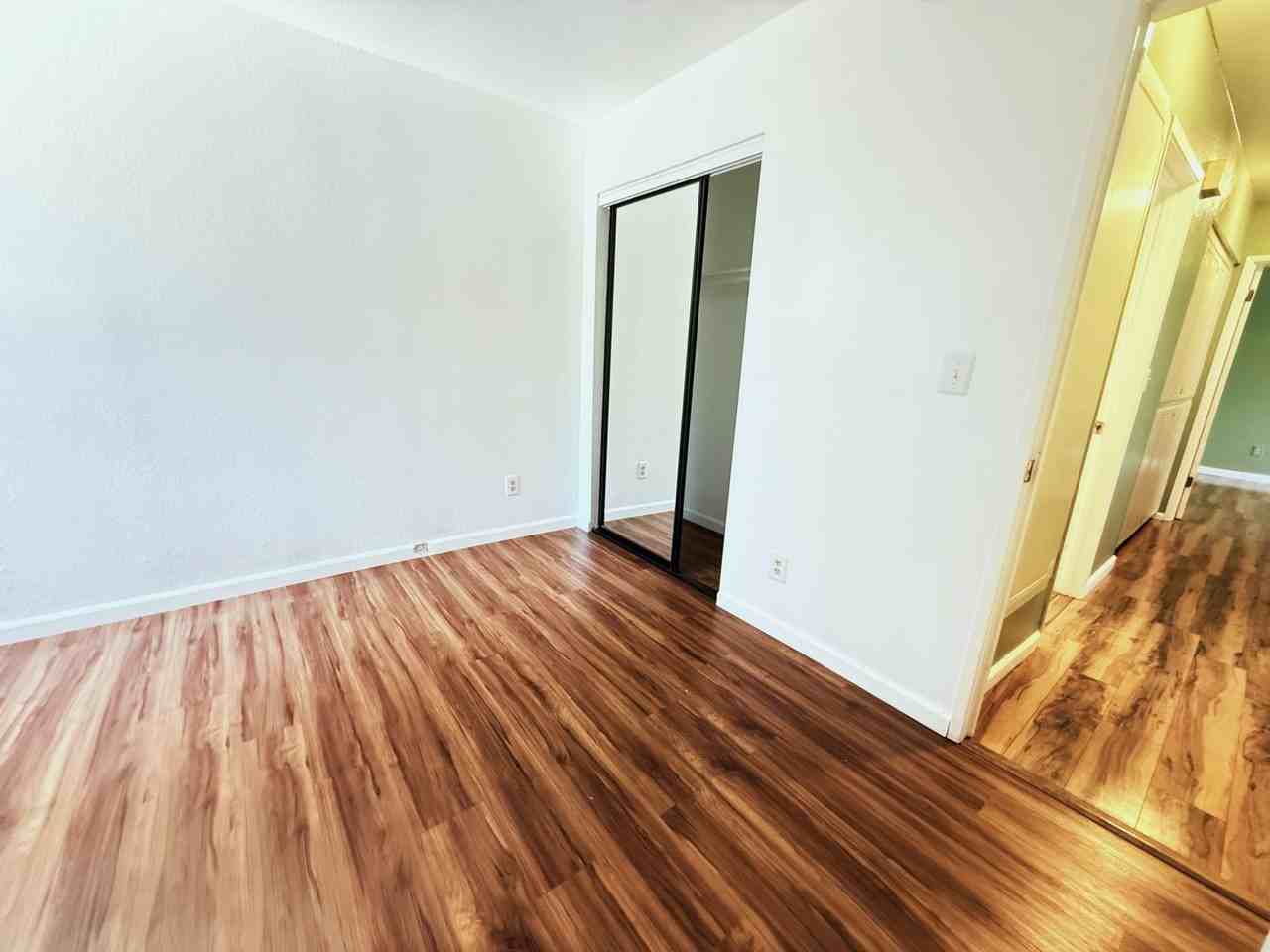 208 Grovewood Loop - Photo 7 of 19