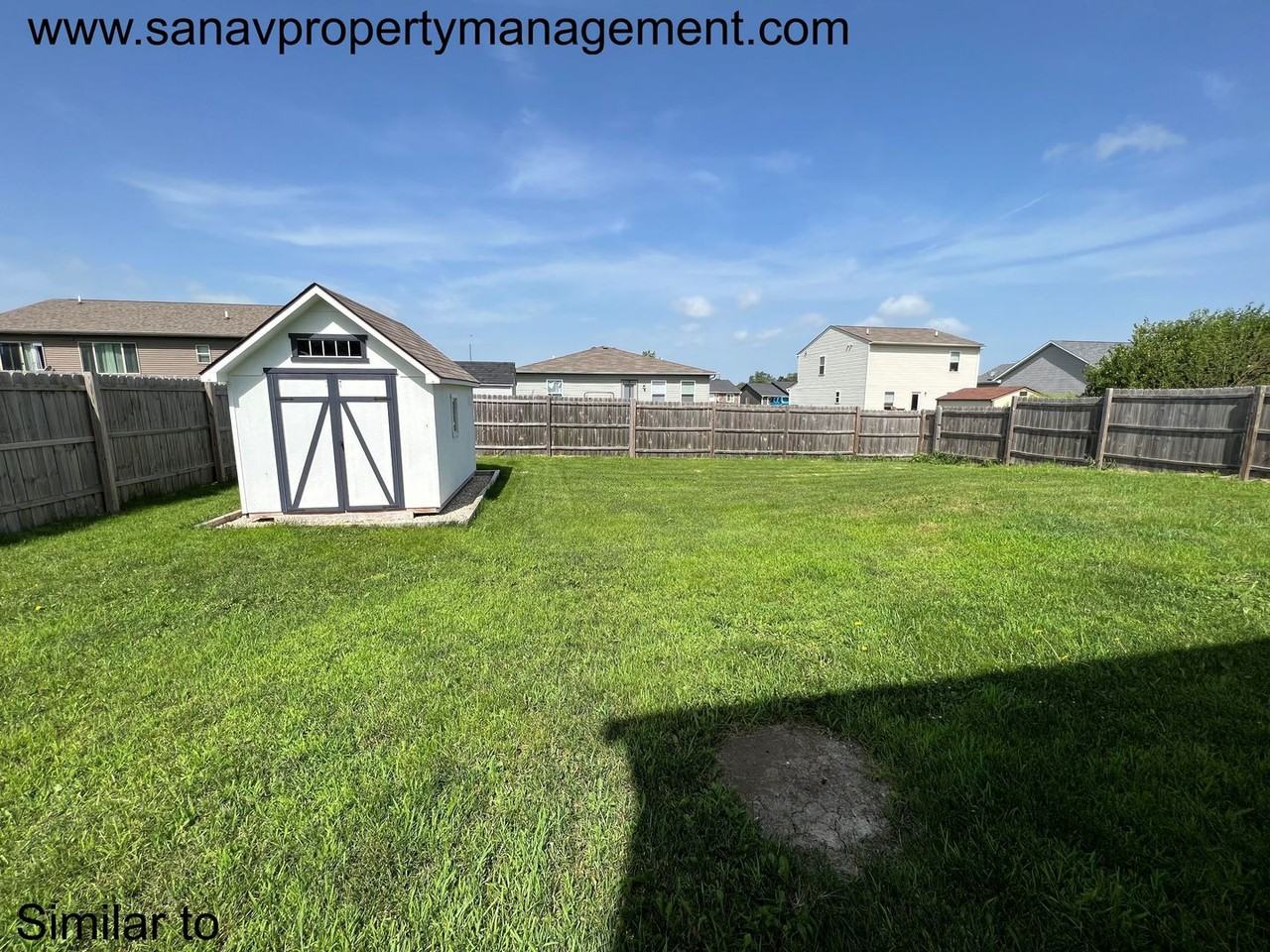 360 Hillside Dr - Photo 4 of 41