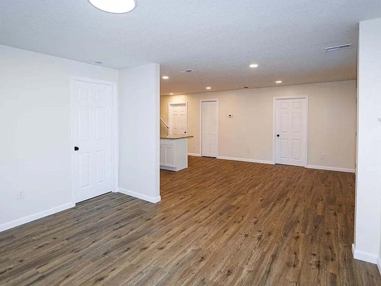 2409 Sw Fillmore St - Photo 3 of 18