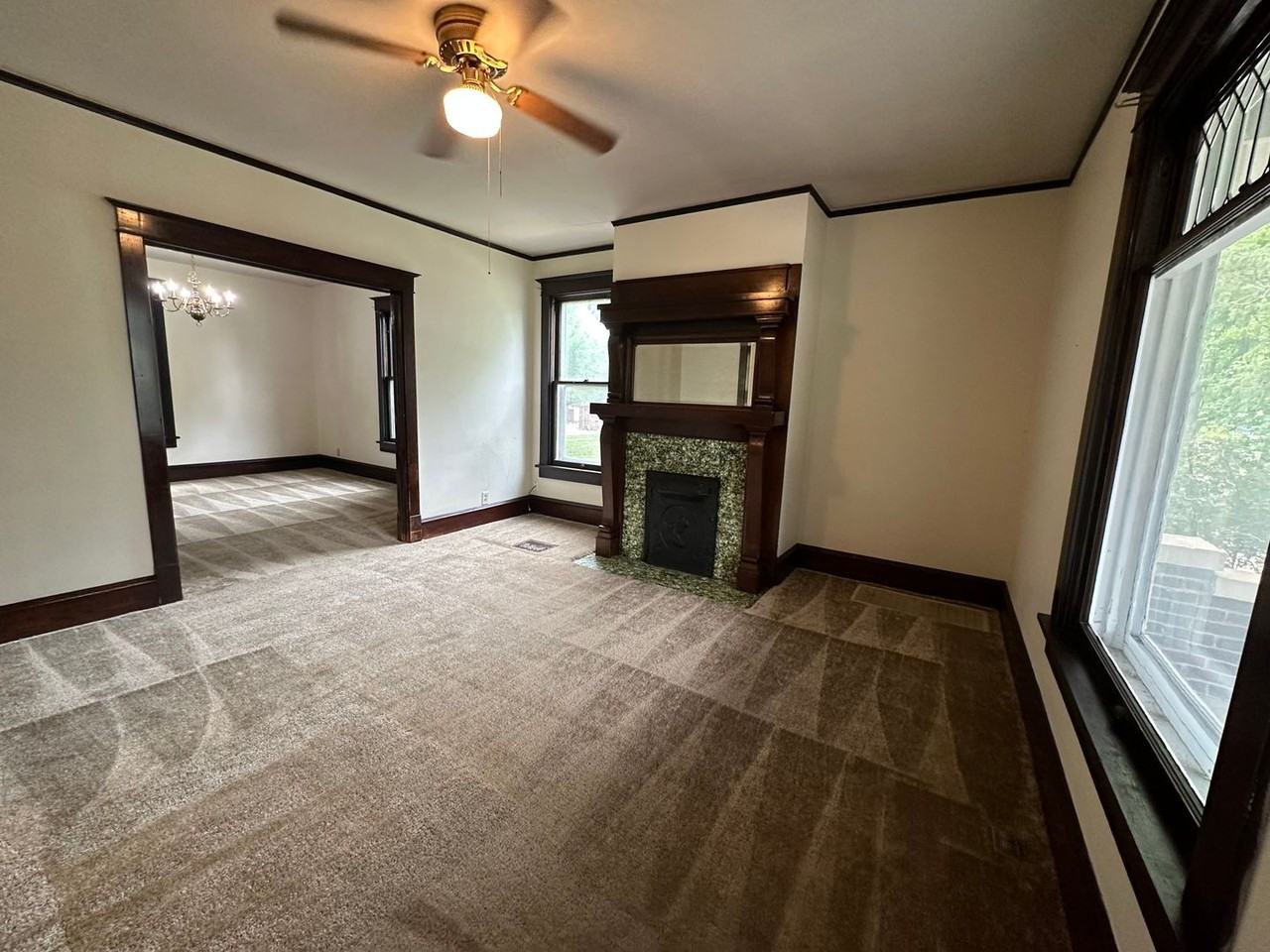 305 Phoenix Ave - Photo 5 of 14