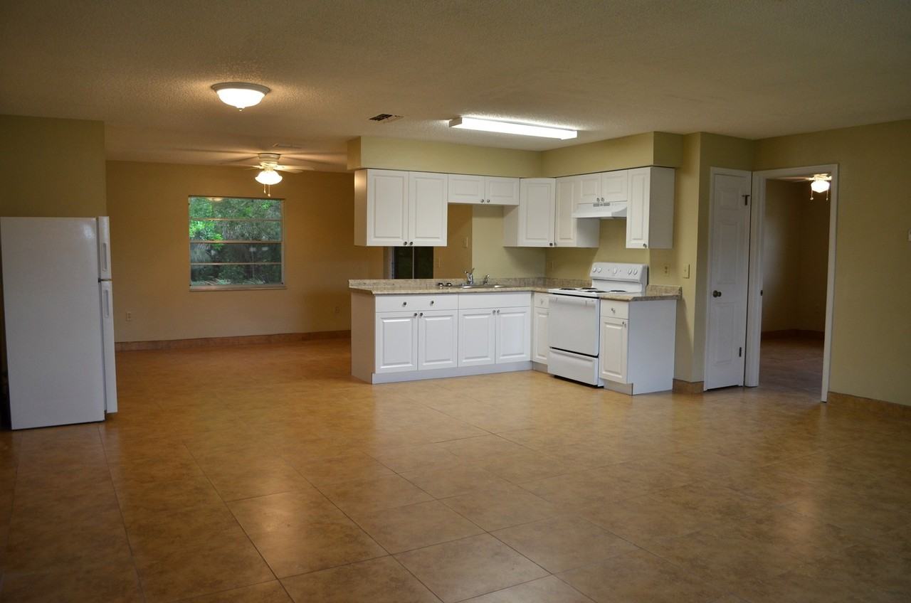 4413 Quintara St - Photo 2 of 23