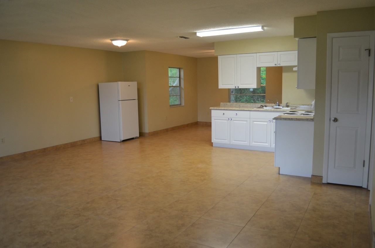 4413 Quintara St - Photo 3 of 23