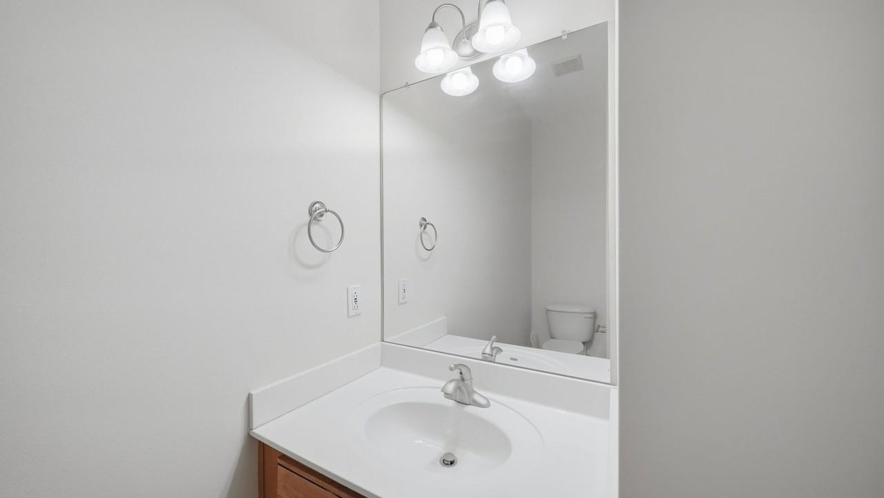 7100 Blossom Cir - Photo 7 of 16