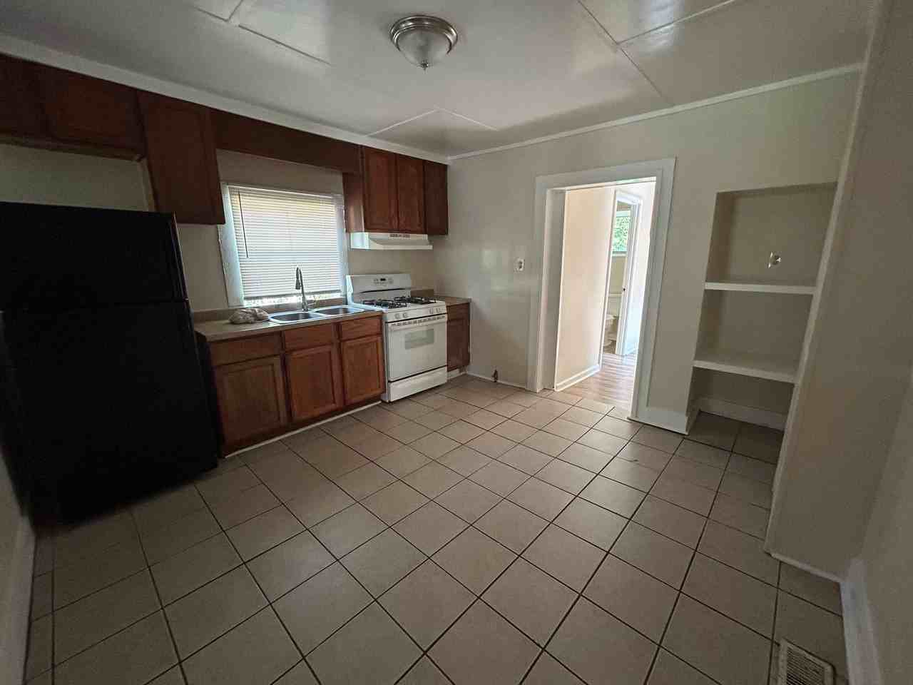 11 Gay St - Photo 5 of 14