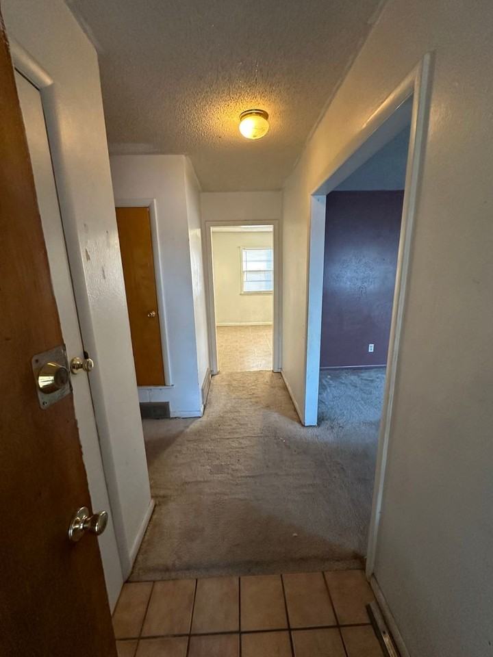 801 W Yucca Ave - Photo 3 of 24