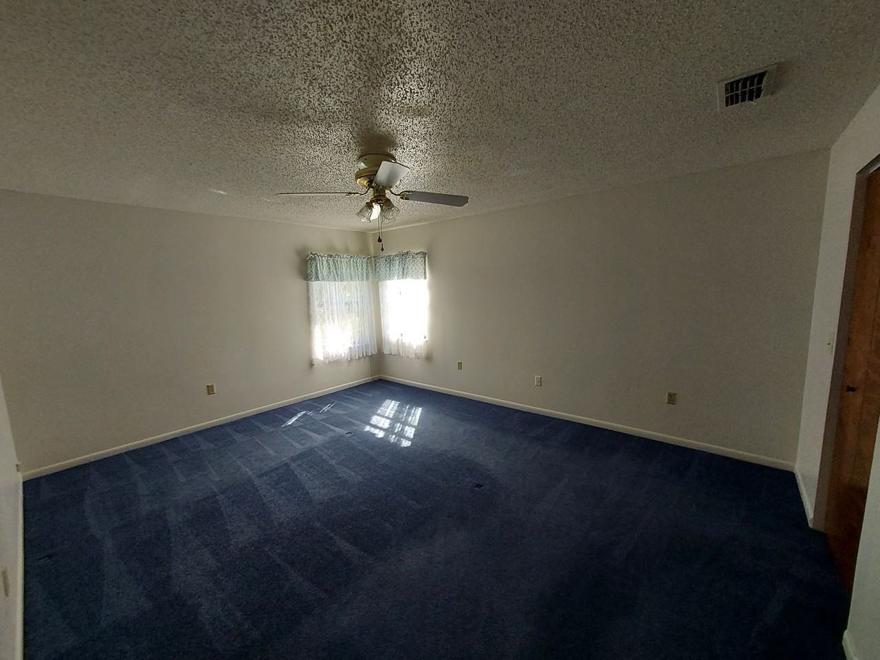 9706 Sw 30th Ter - Photo 6 of 16