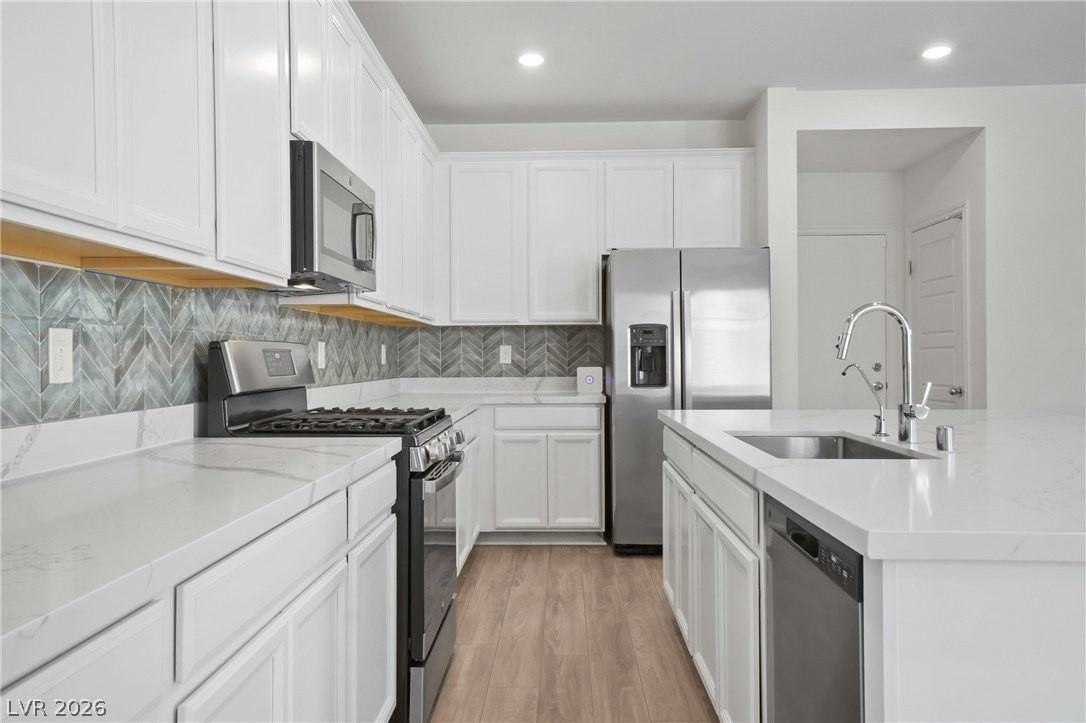 1118 Junipine Ave - Photo 4 of 35