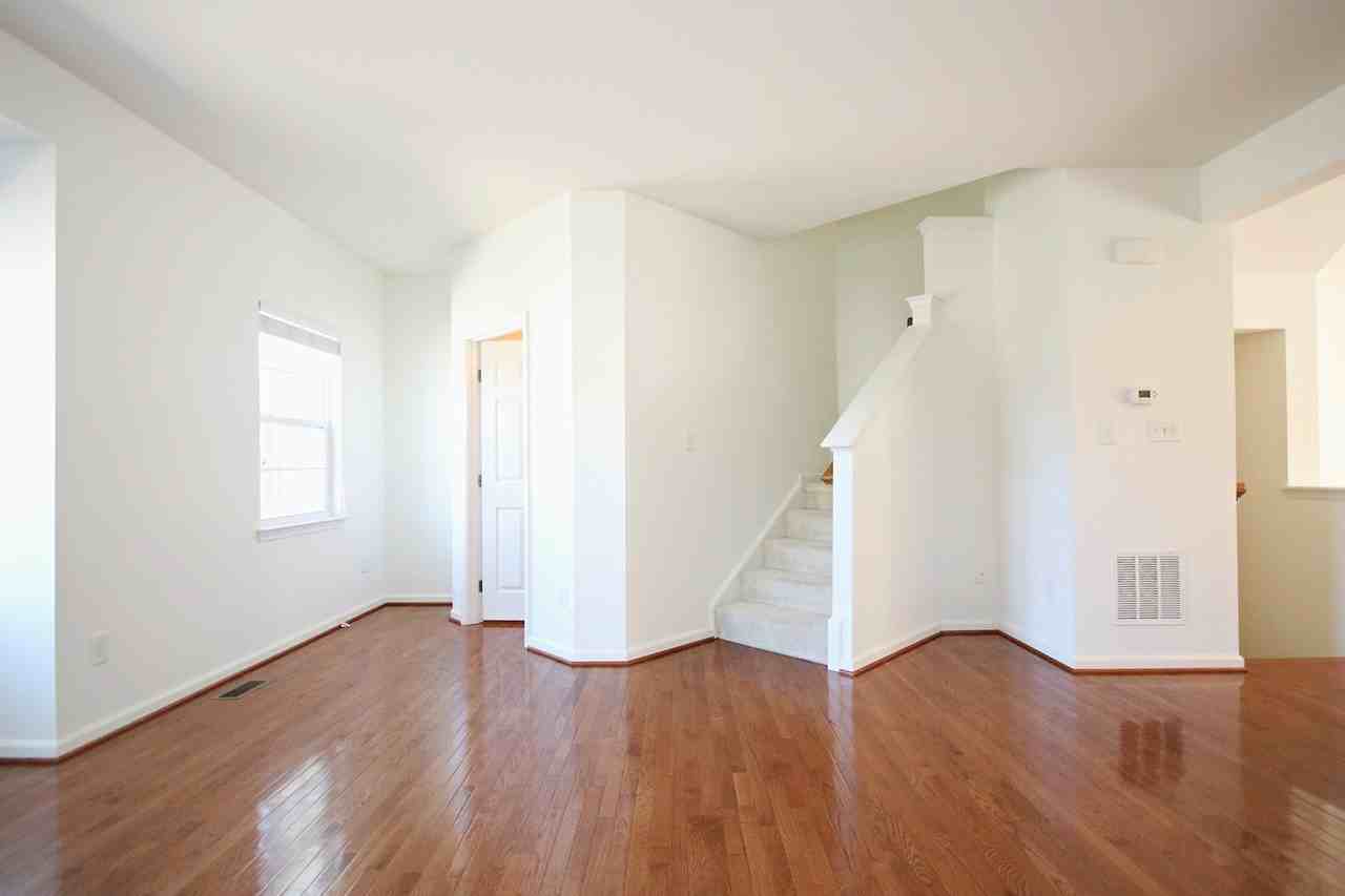 1935 Asheville Dr - Photo 6 of 19
