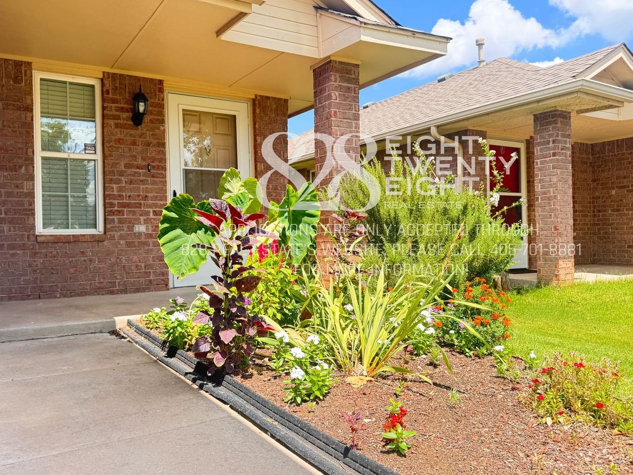 927 Beaumont Sq - Photo 4 of 25