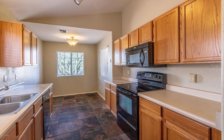 3637 W Sundial Pl - Photo 4 of 22