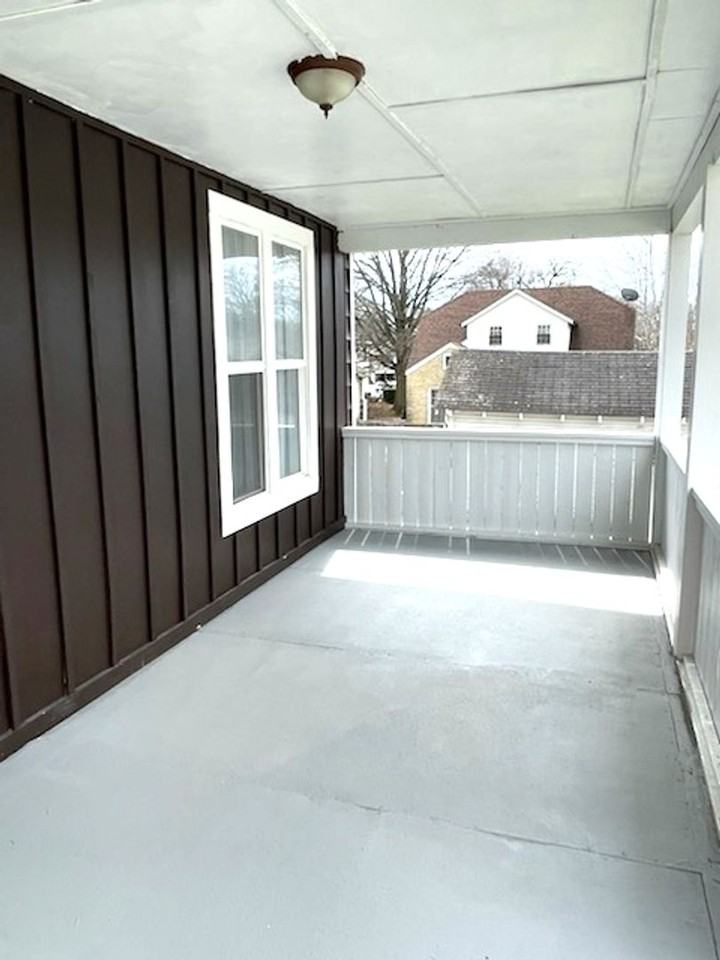 114 13th St - Photo 3 of 14