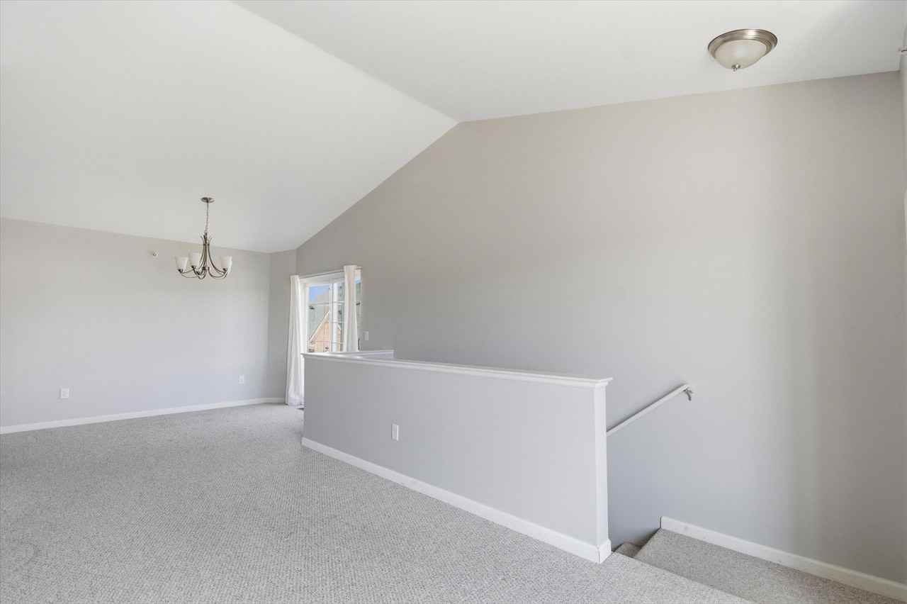 1304 Riversedge Dr - Photo 5 of 39