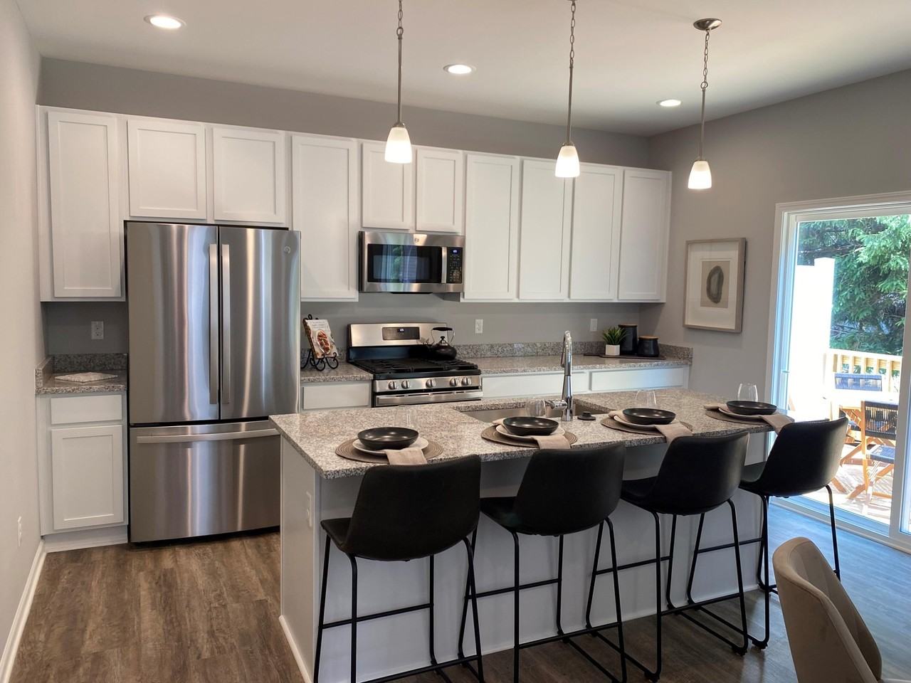 1029 Rebecca St #13 - Photo 2 of 30