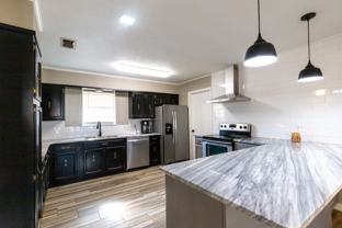 2132 Urbandale St - Photo 1 of 1
