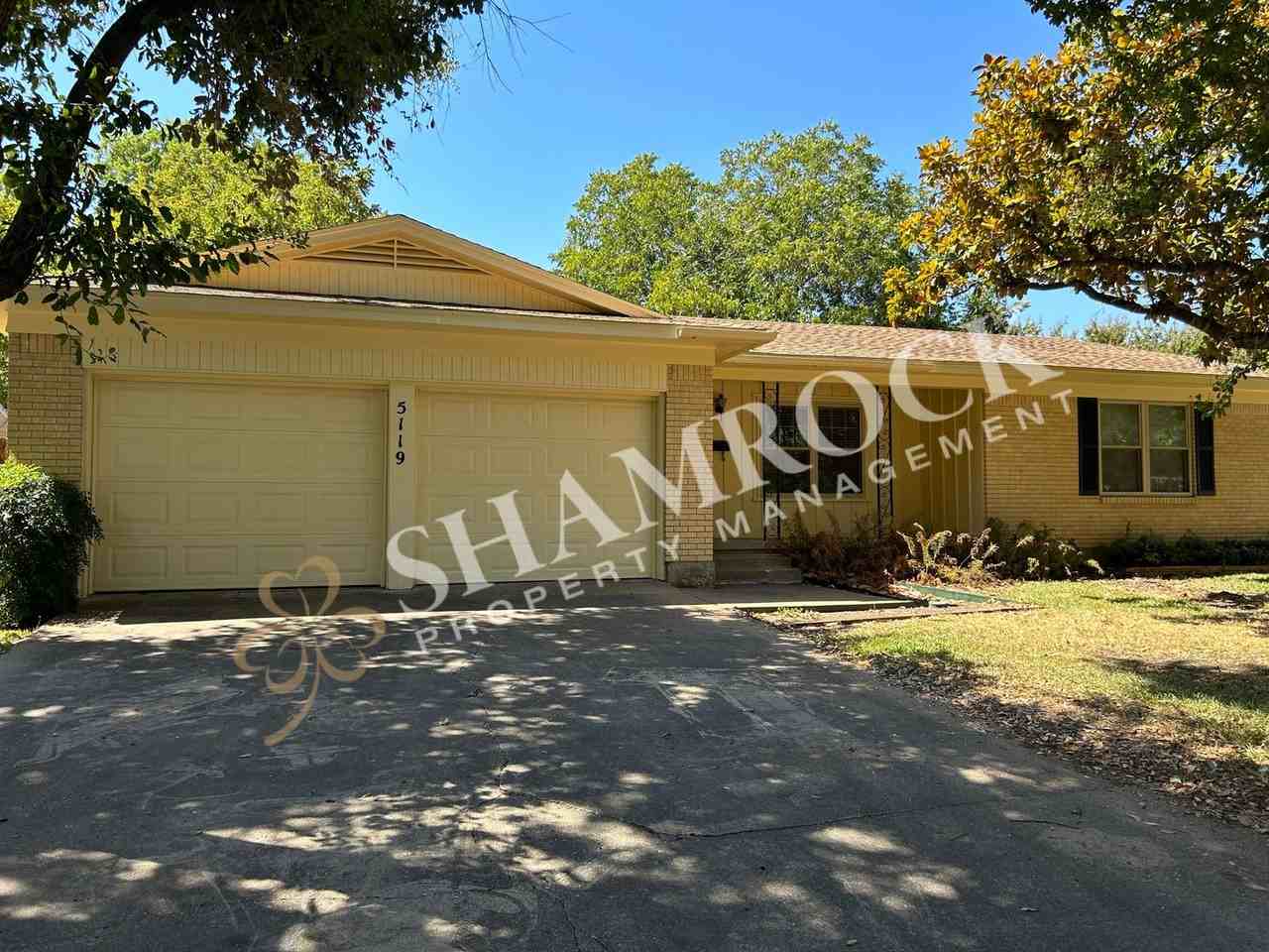 5119 Loch Lomond Dr - Photo 2 of 17