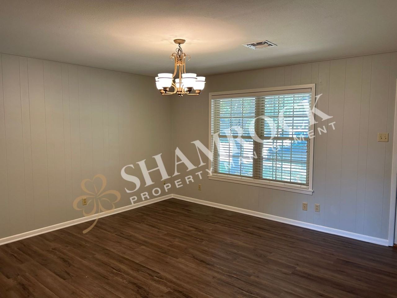 5119 Loch Lomond Dr - Photo 4 of 17