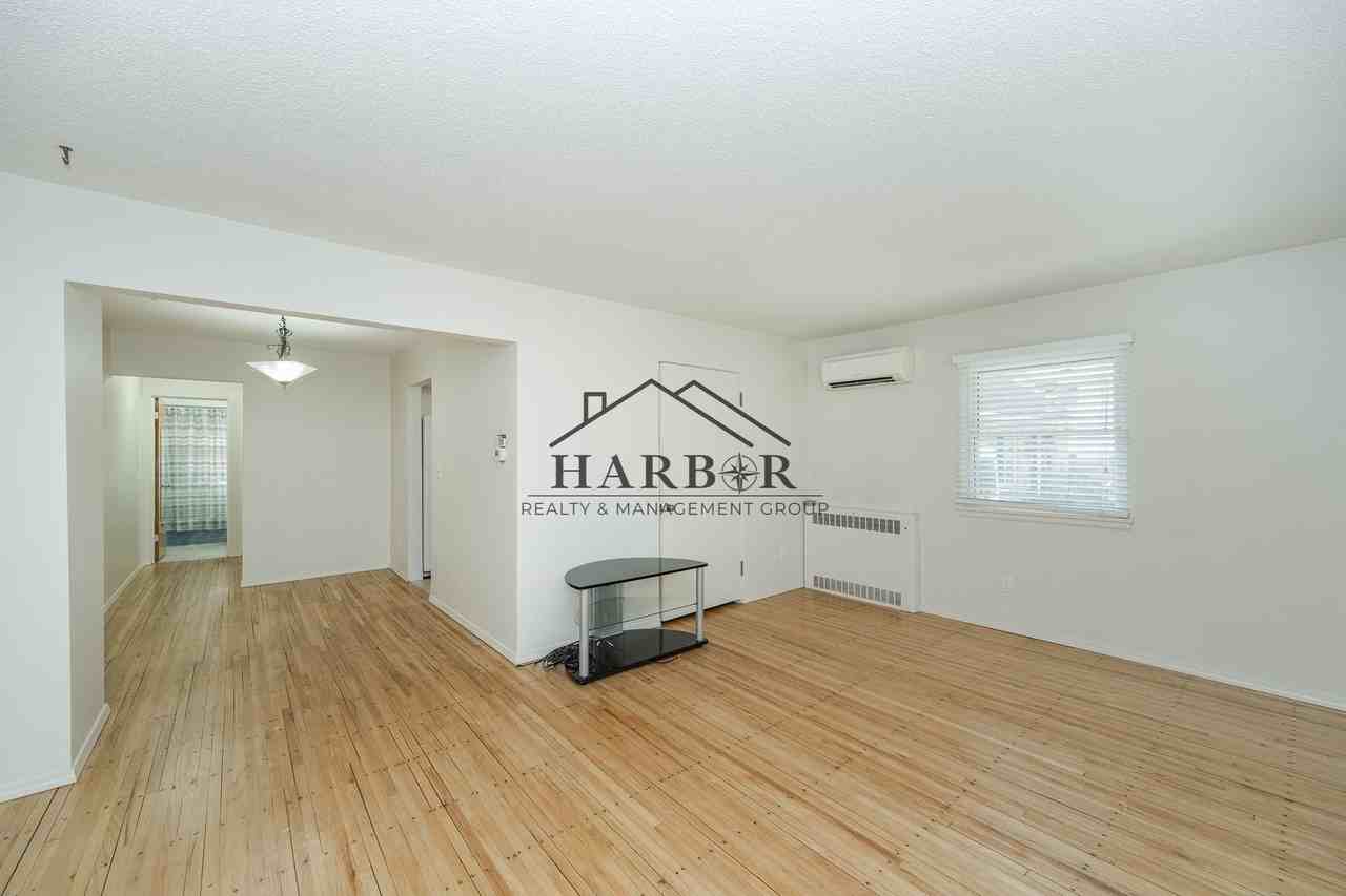 712 10th Ave Se - Photo 5 of 21
