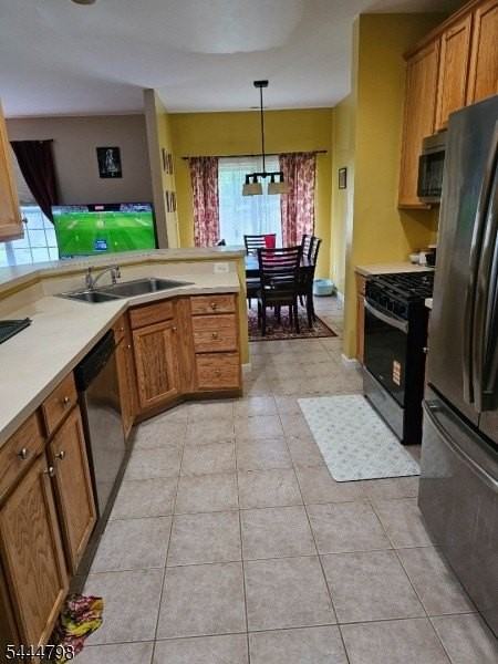 60 Jackson Ave - Photo 6 of 20