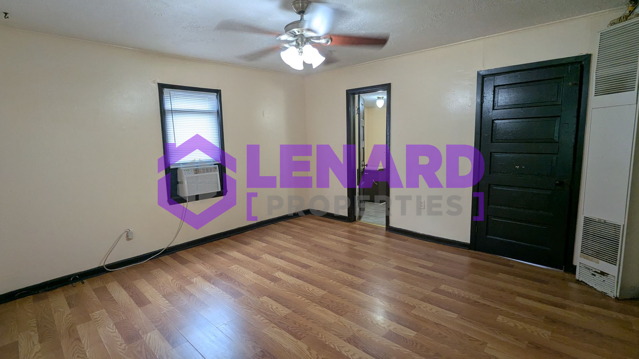 2123 N Taylor Ave - Photo 3 of 9