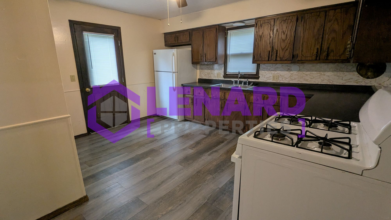2123 N Taylor Ave - Photo 5 of 9