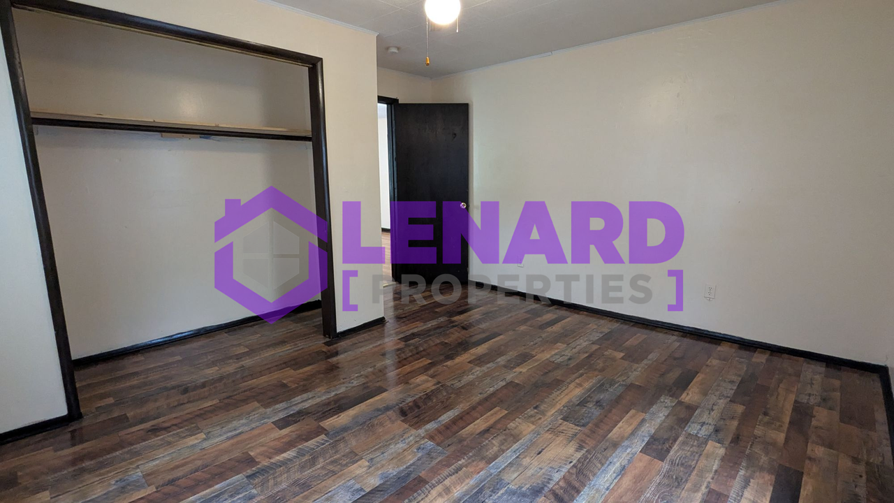 2123 N Taylor Ave - Photo 7 of 9