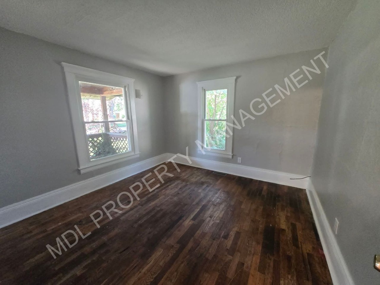 1914 W Michigan Ave - Photo 4 of 12