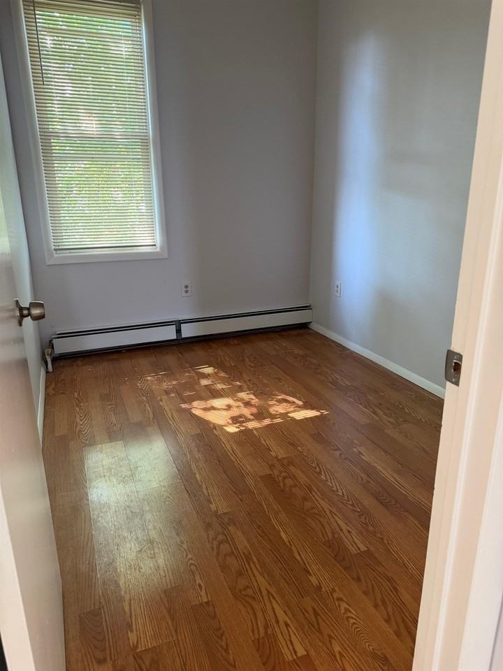756 Irving Pl - Photo 2 of 8